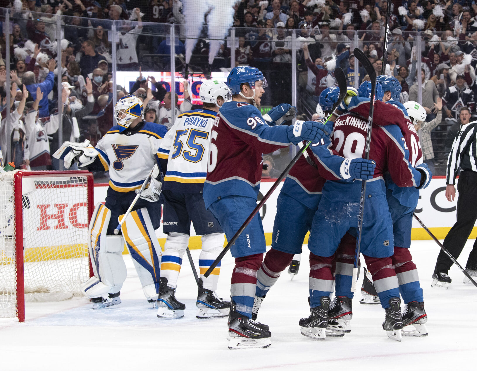 05_25_22 avs blues 01182.jpg